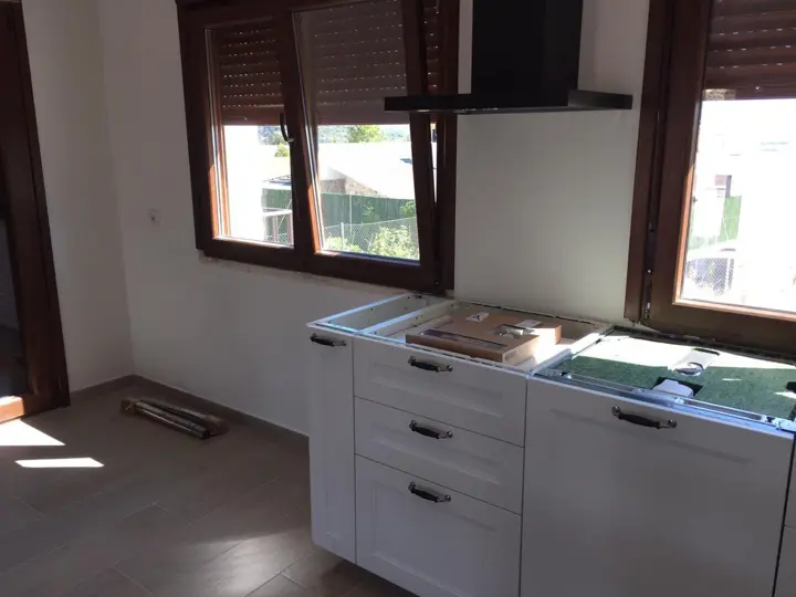 Montaje de la cocina · 2020